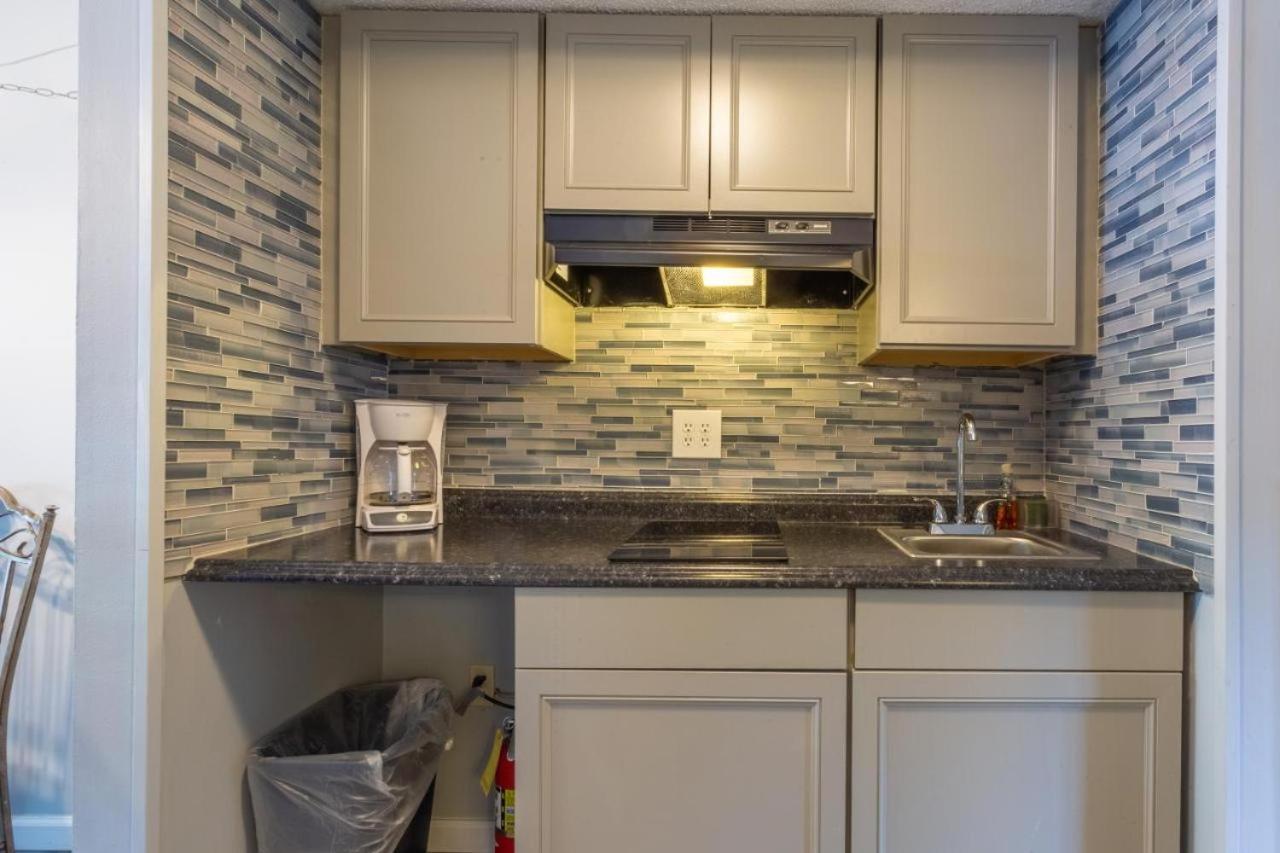 Family Bear Condos, Full King Suite, Kitchen, Pool Access Unit 103 Gatlinburg Dış mekan fotoğraf